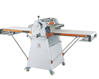 Đứng miễn phí Dough Roller Machine / Pastry Thiết bị chế biến 2540 * 910 * 1150mm Hai chiều Belt - Driven